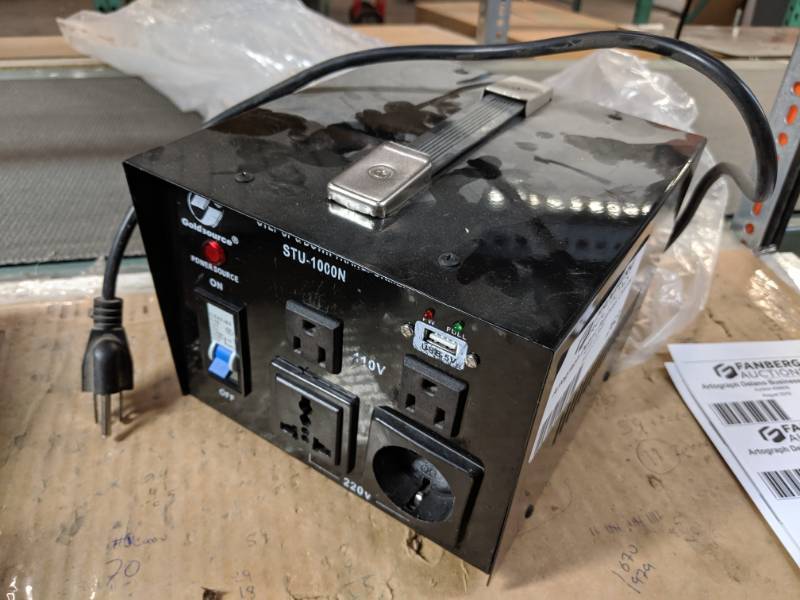 lot 263 image: Late Added Lot - Goldsource Step-up & Down Transformer
