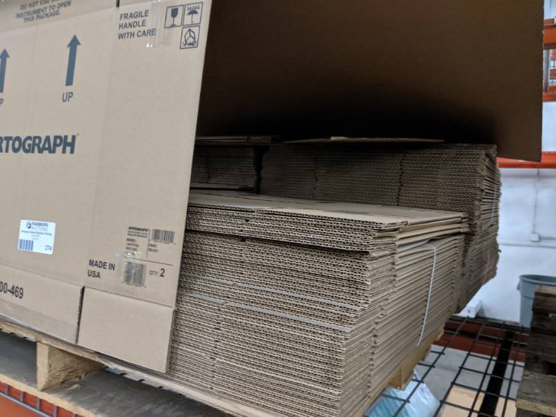 lot 274 image: Late Added Lot - Branded Artograph Boxes
