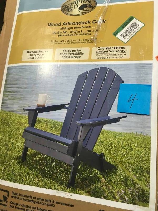 lot 4 image: Classic Painted Wood Adirondack Chair  in good condition