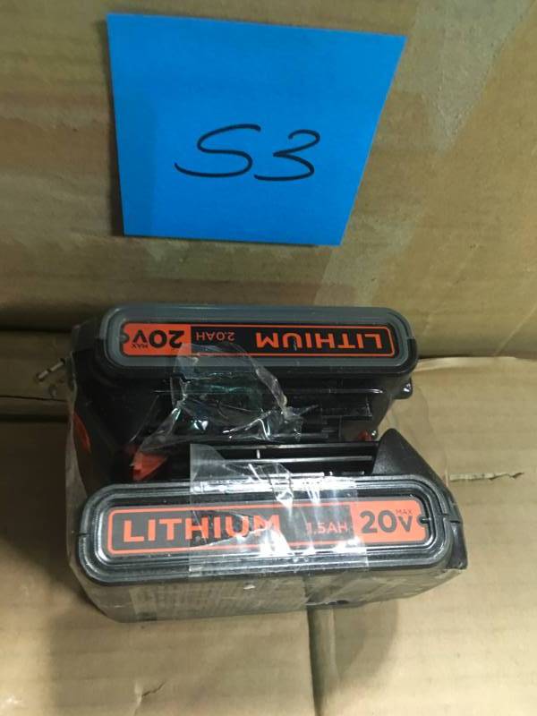 lot 53 image: BLACKDECKER 20-Volt Max Lithium-Ion Battery Pack 1.5Ah  in good condition