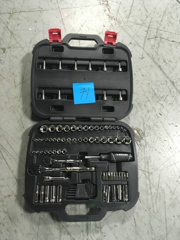 lot 71 image: Husky Mechanics Tool Set (92-Piece)  in good condition