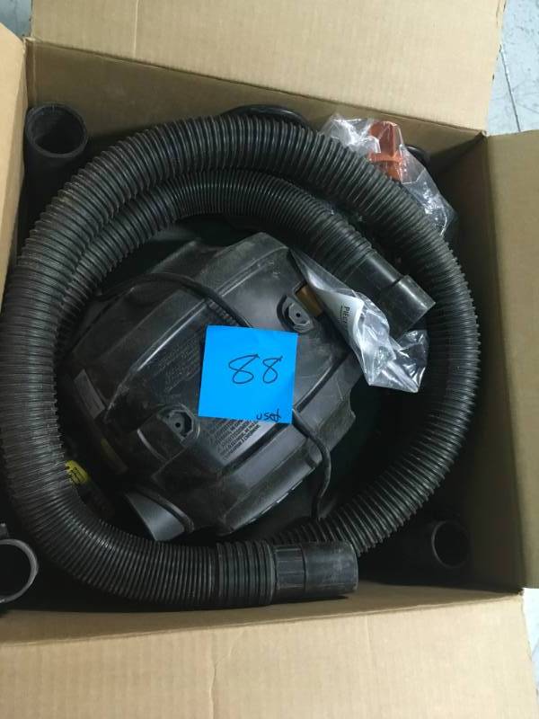 lot 88 image: RIDGID 6 Gal. 3.5-Peak HP NXT WetDry Vac USED  in good condition