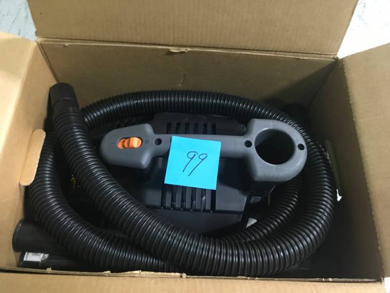 lot 99 image: RIDGID 4 Gal. 5.0-Peak HP Portable WetDry Vacuum  in good condition