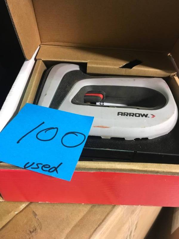 lot 100 image: Arrow Fastener Cordless Electric Staple Gun USED  in good condition