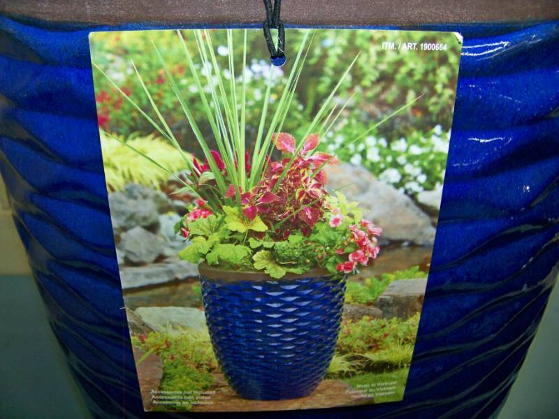lot 30 image: Ceramic, Planter  Planting Pot - NEW  NEVER USED