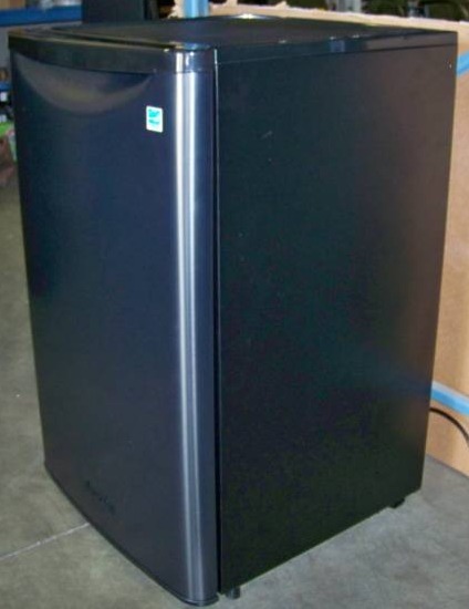 lot 23 image: Danby, Contemporary Classic, 4.4 CuFt, Compact Refrigerator
