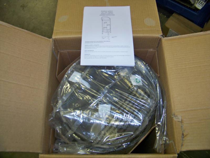 lot 10 image: GentrySunjoy, 3-Candle Outdoor Lantern - NEW in Original, Open Box