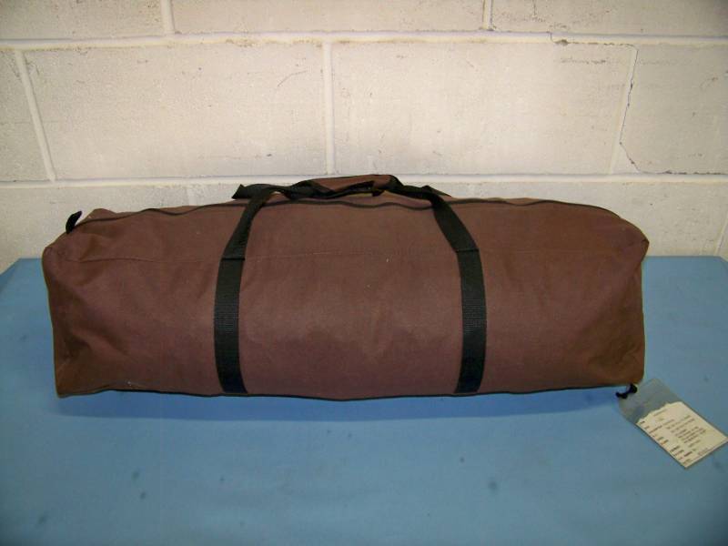 lot 52 image: 10x8, 5-Person Tent, Poles and Carry Bag