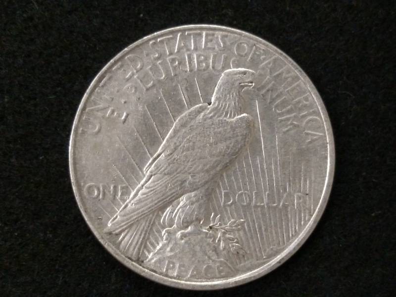 1922 D Peace Silver Dollar...