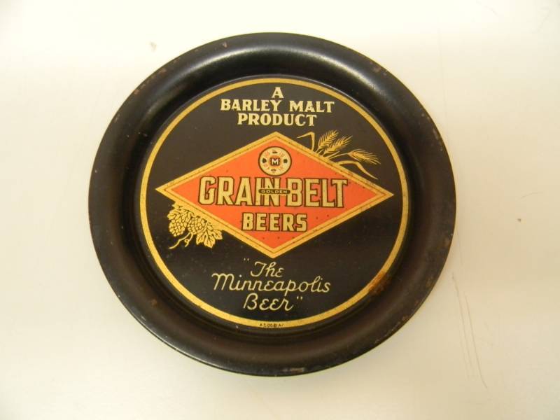 lot 27 image: RARE - VINTAGE GRAIN BELT BEER TIP TRAY- THE MINNEAPOLIS BEER A BARLEY MALT PRODUCT - GREAT PIECE - SEE PICTURES