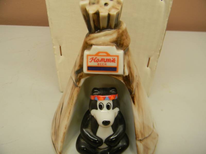 lot 29 image: VINTAGE HAMMS BEER BEAR IN TEEPEE S & P SET - LIMITED EDITION 1 OF 1000 IN BOX - APPROX 6 TALL - SEE PICTURES