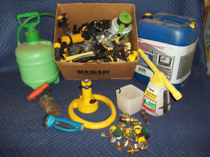 lot 32 image: Sprinklers, Sprayer, and More