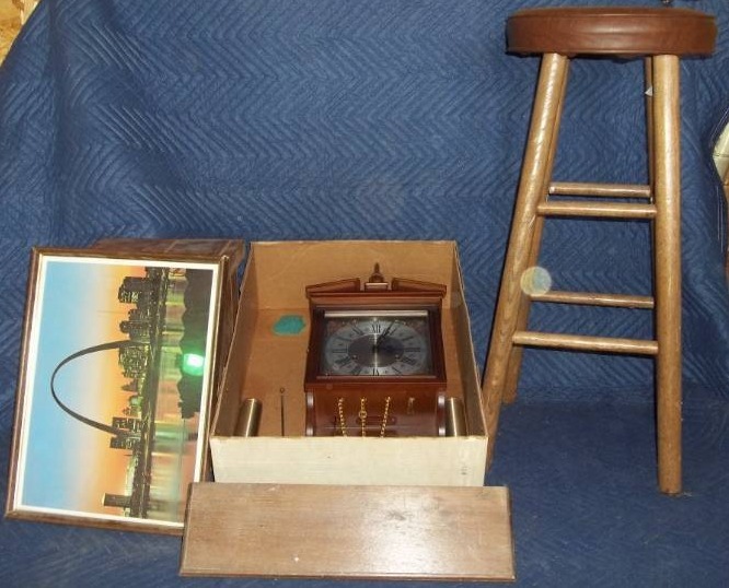 lot 34 image: Misc Decor and More