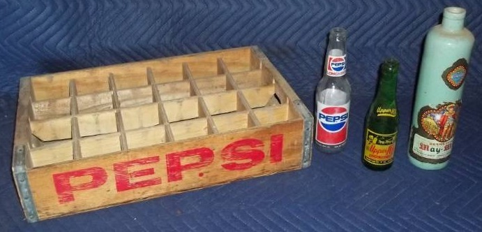 lot 41 image: Vintage Pepsi Crate