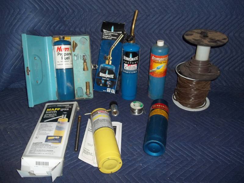 lot 42 image: Thermostat Wire and Torch Accessories