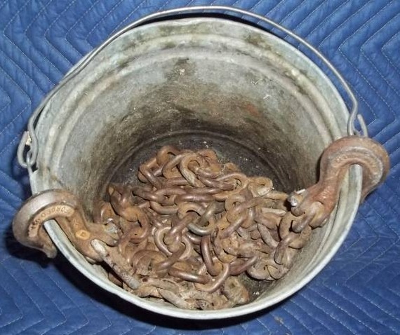 lot 45 image: 16 of Chain