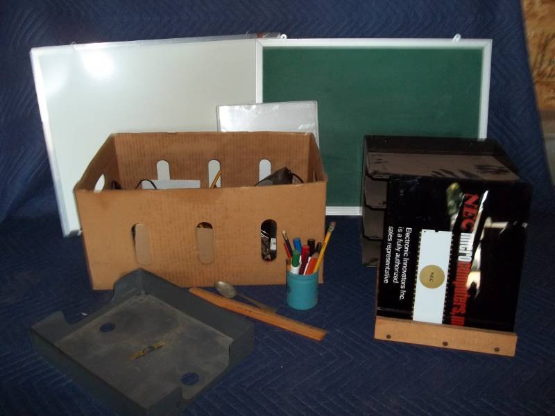 lot 51 image: Misc Office Accessories