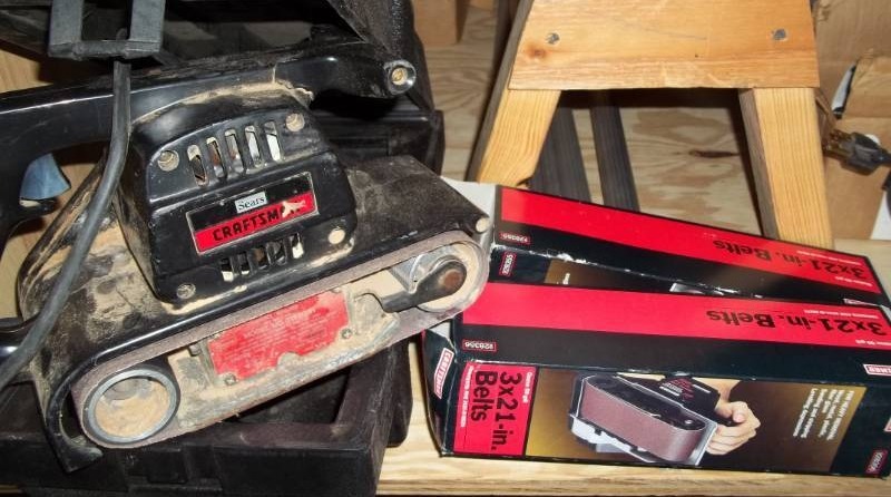 lot 79 image: Belt Sander
