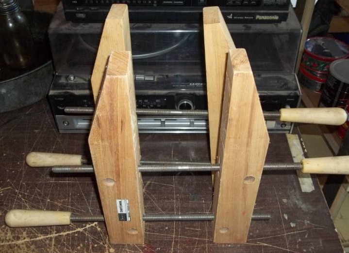 lot 108 image: Wood Clamps