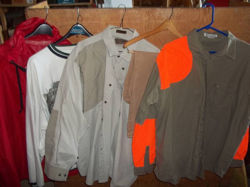 lot 114 image: Outdoor Clothing
