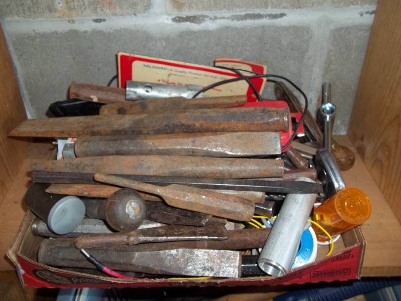 lot 145 image: Chisels and Bits