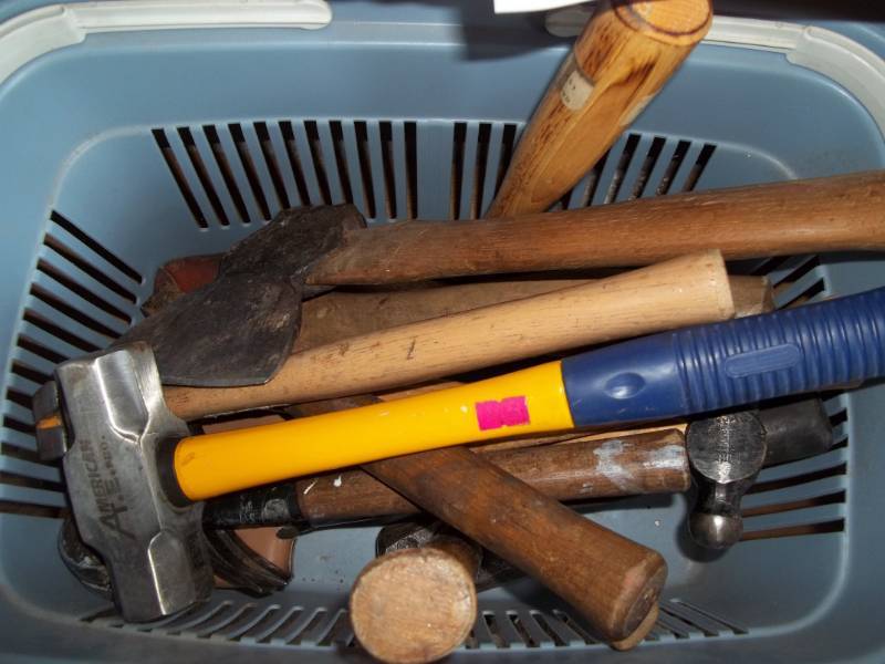 lot 148 image: Bunch o Hammers