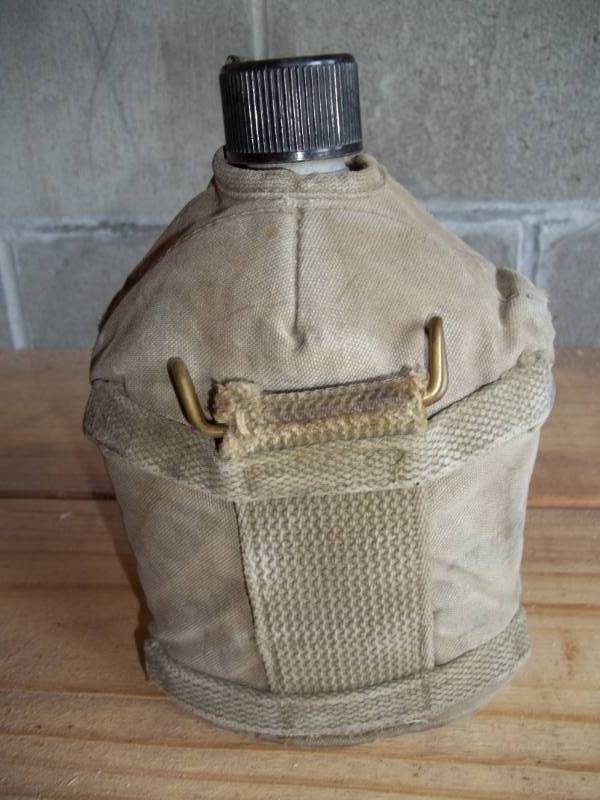lot 161 image: Vintage Canteen