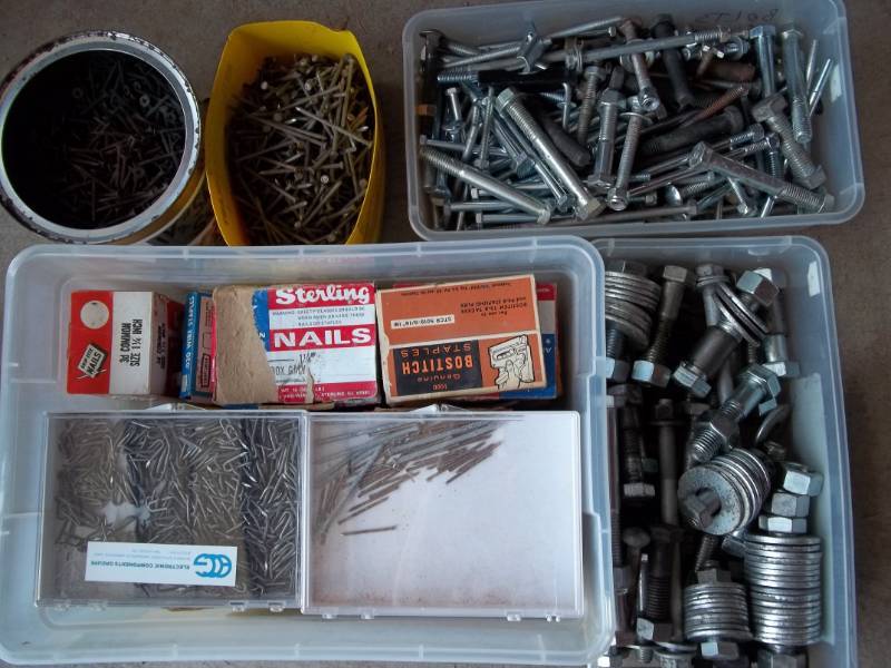 lot 212 image: Assorted Hardware