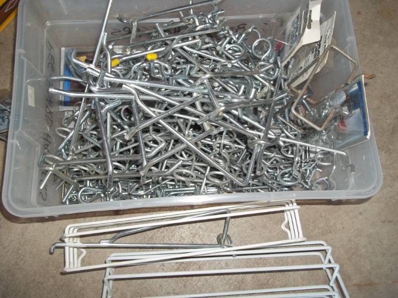 lot 219 image: Pegboard Hooks