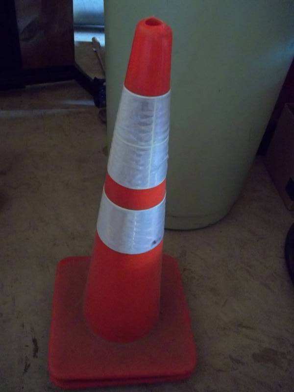 lot 253 image: Traffic Cones