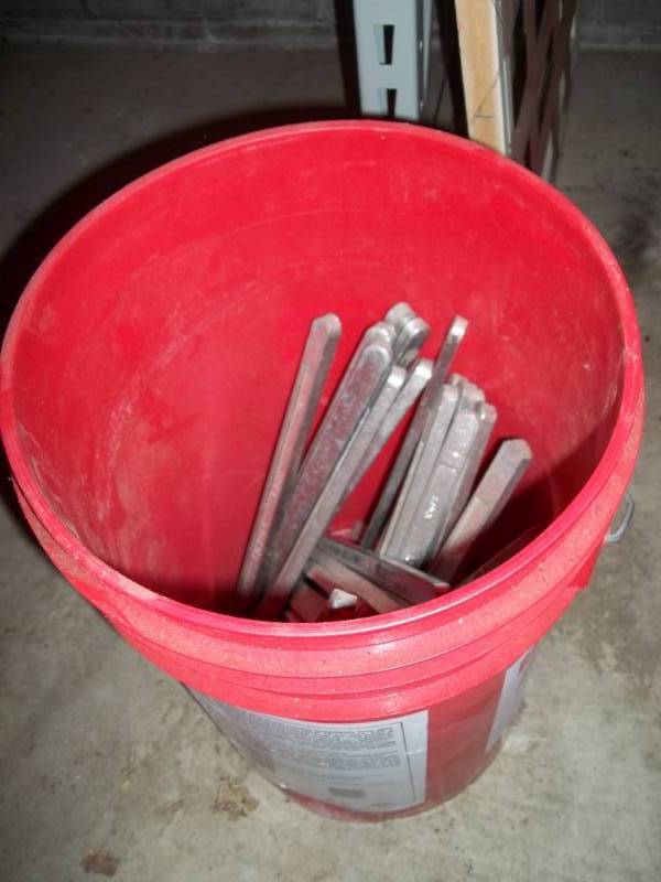 lot 255 image: Solder Bars