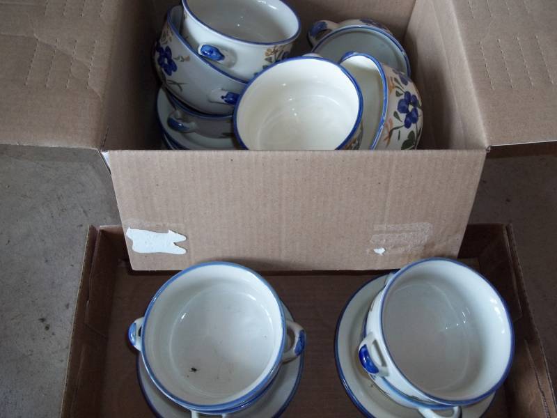 lot 275 image: Stoneware Dishes