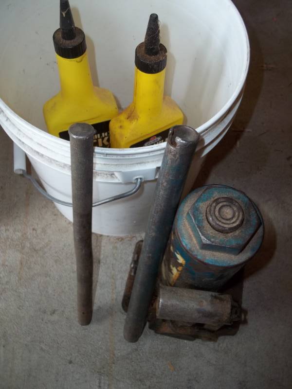 lot 277 image: Hydraulic Jack