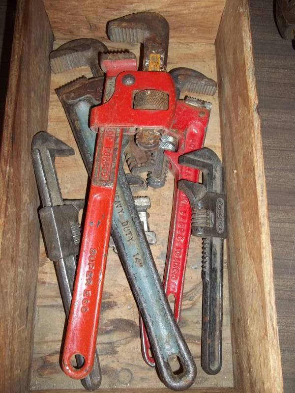 lot 291 image: Pipe Wrenches