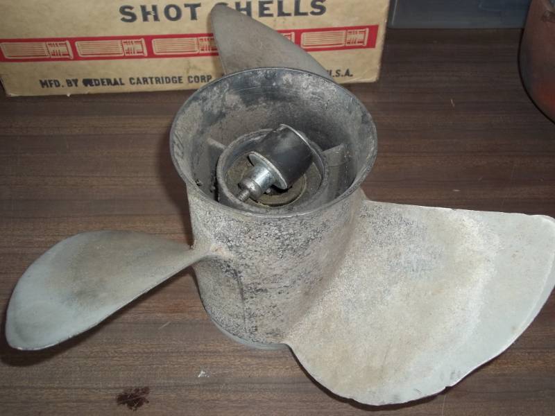 lot 295 image: Boat Propeller