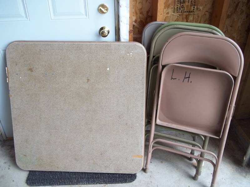 lot 312 image: Card Table and Folding Chairs