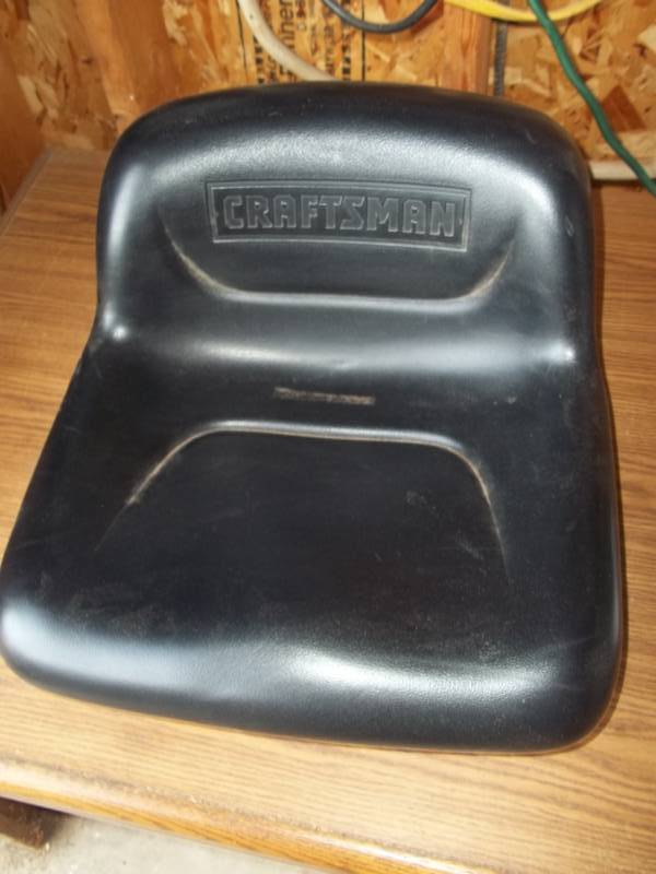 lot 315 image: Craftsman Lawnmower Seat