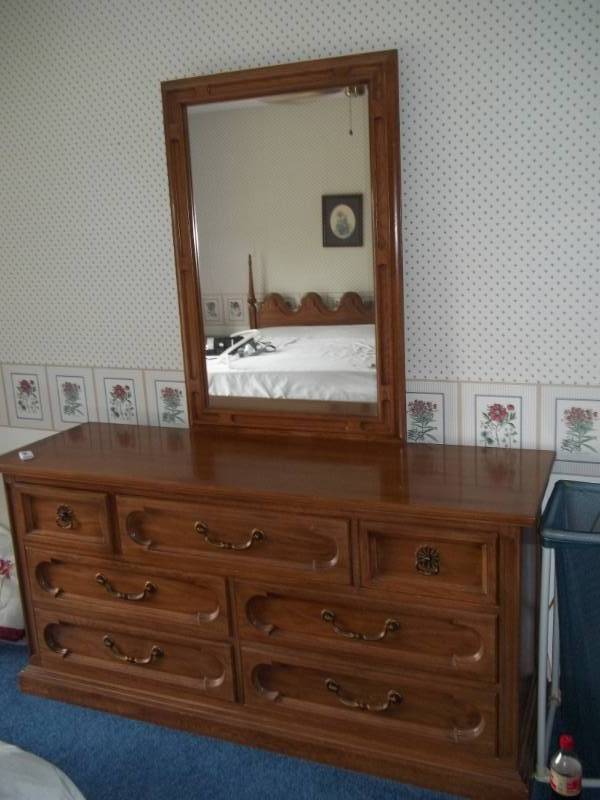 lot 323 image: Dresser with Mirror