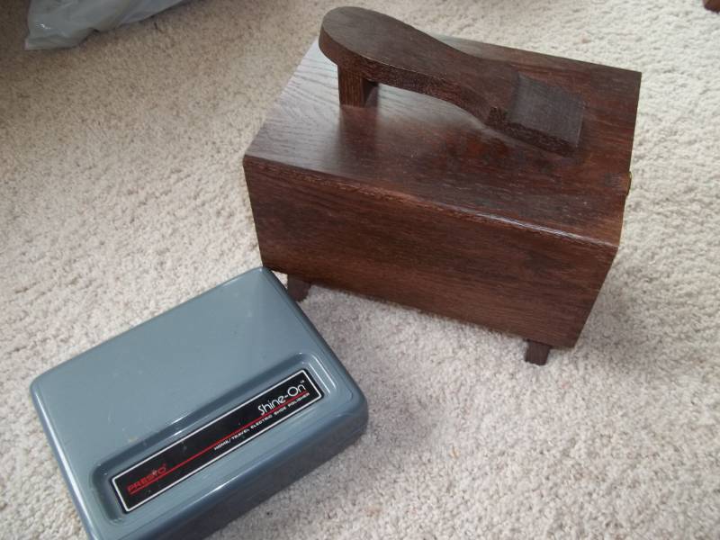 lot 341 image: Shoe Shiner and Shine Box