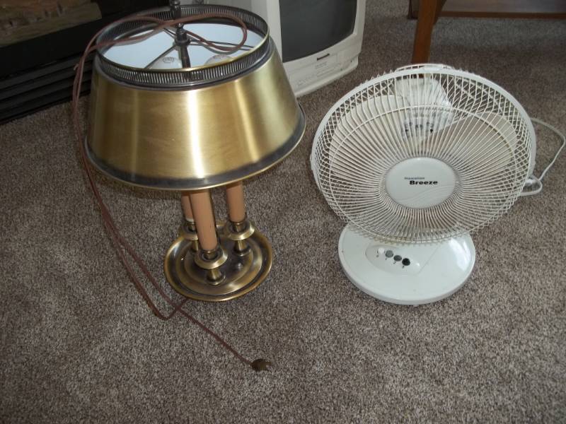 lot 377 image: Vintage Lamp and Fan