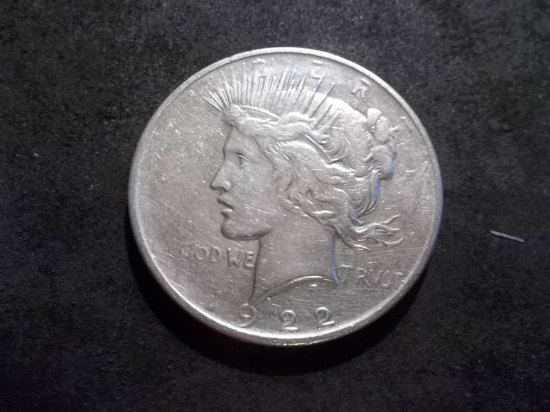 1922 D  Silver Peace Dollar