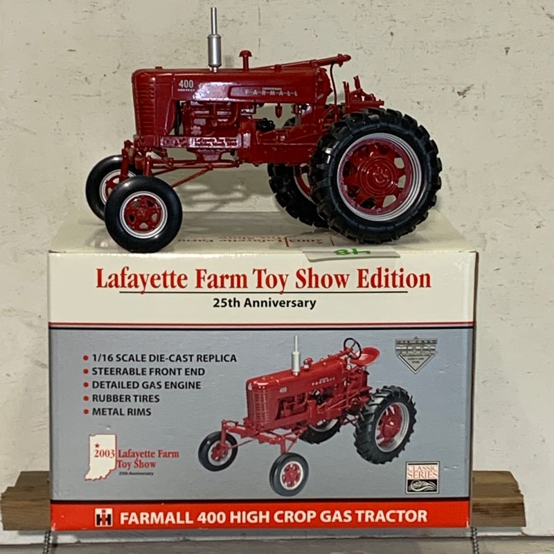 lot 48 image: Farmall High Crop Tractor