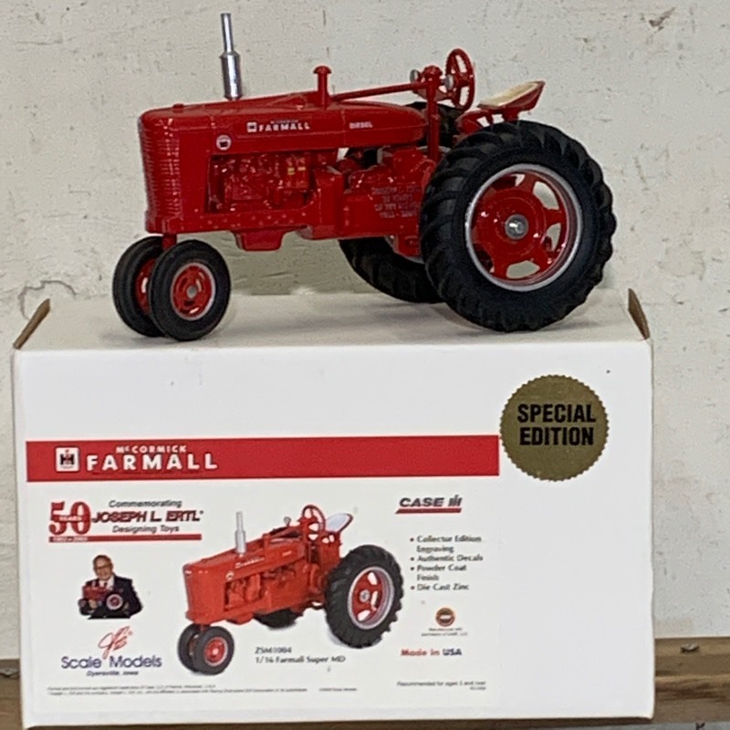 lot 51 image: Farmall MD Tractor