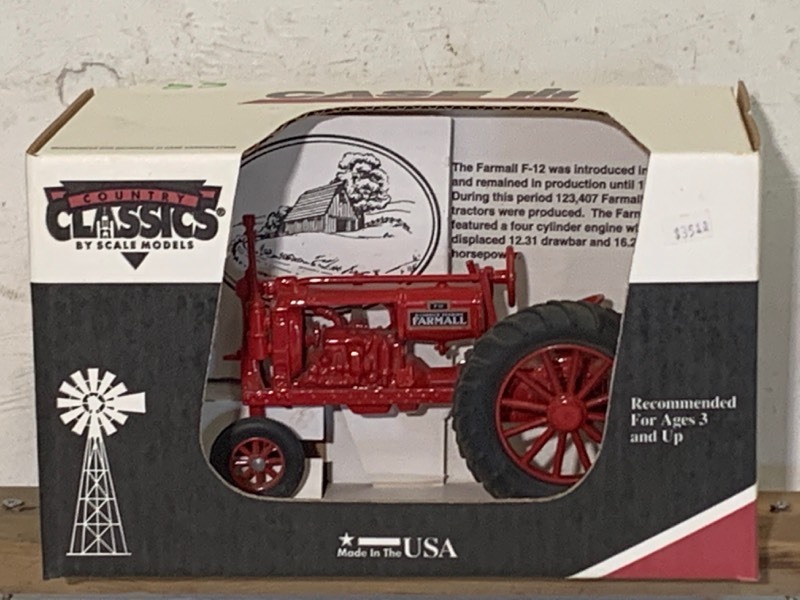 lot 55 image: Farmall F-12 Tractor