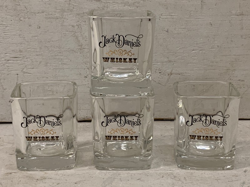 lot 63 image: (4) Jack Daniels Whiskey Glasses