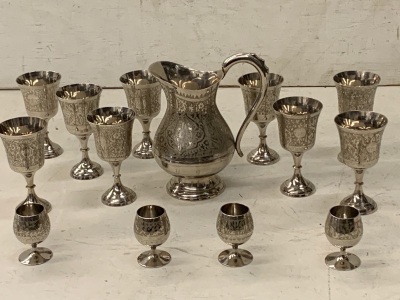 lot 65 image: 13-Piece Pitcher & Chalice Set
