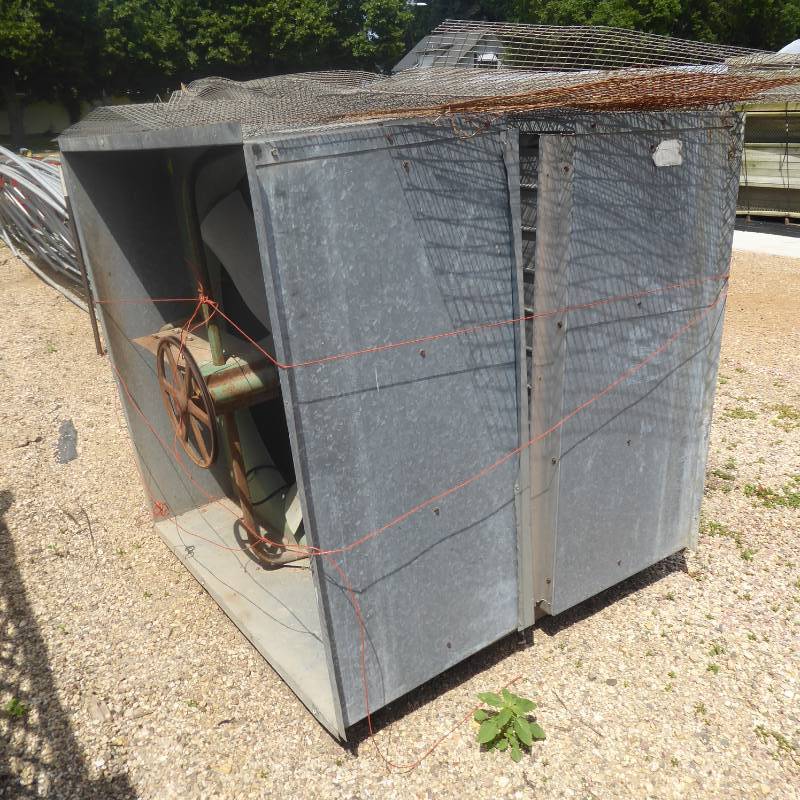 lot 4 image: Lot of Two 4 Vent Fans with Louvers and Screens