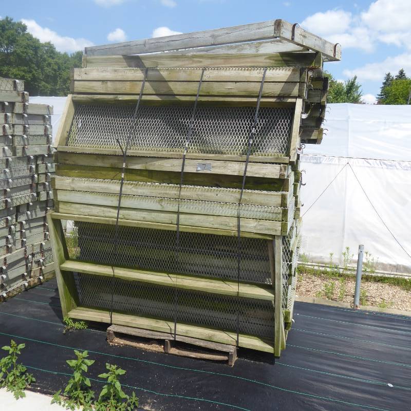 lot 7 image: Pallet of 6 x 2 Metal Greenhouse Benching
