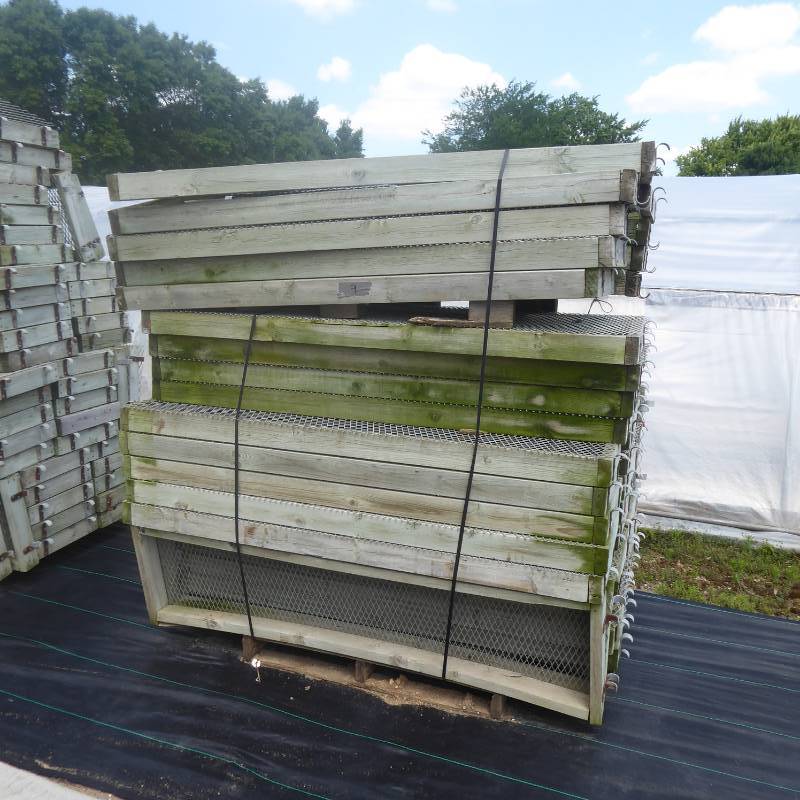 lot 9 image: Pallet of 6 x 2 Metal Greenhouse Benching