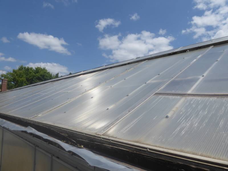 lot 19 image: Approx. 144 x 40 Polycarbonate Roof Panels To Be Removed
